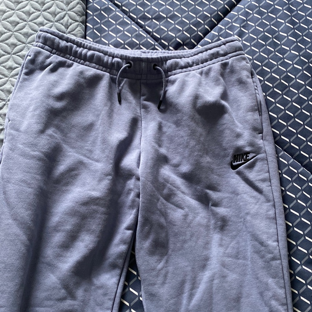 Women’s Nike joggers/sweats